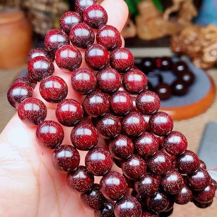 ****檀香紫檀（小叶紫檀）桃1.0