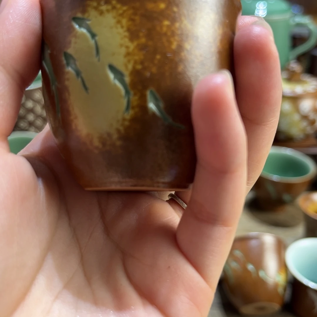 ****然龙泉青瓷草木灰老花鸡心杯