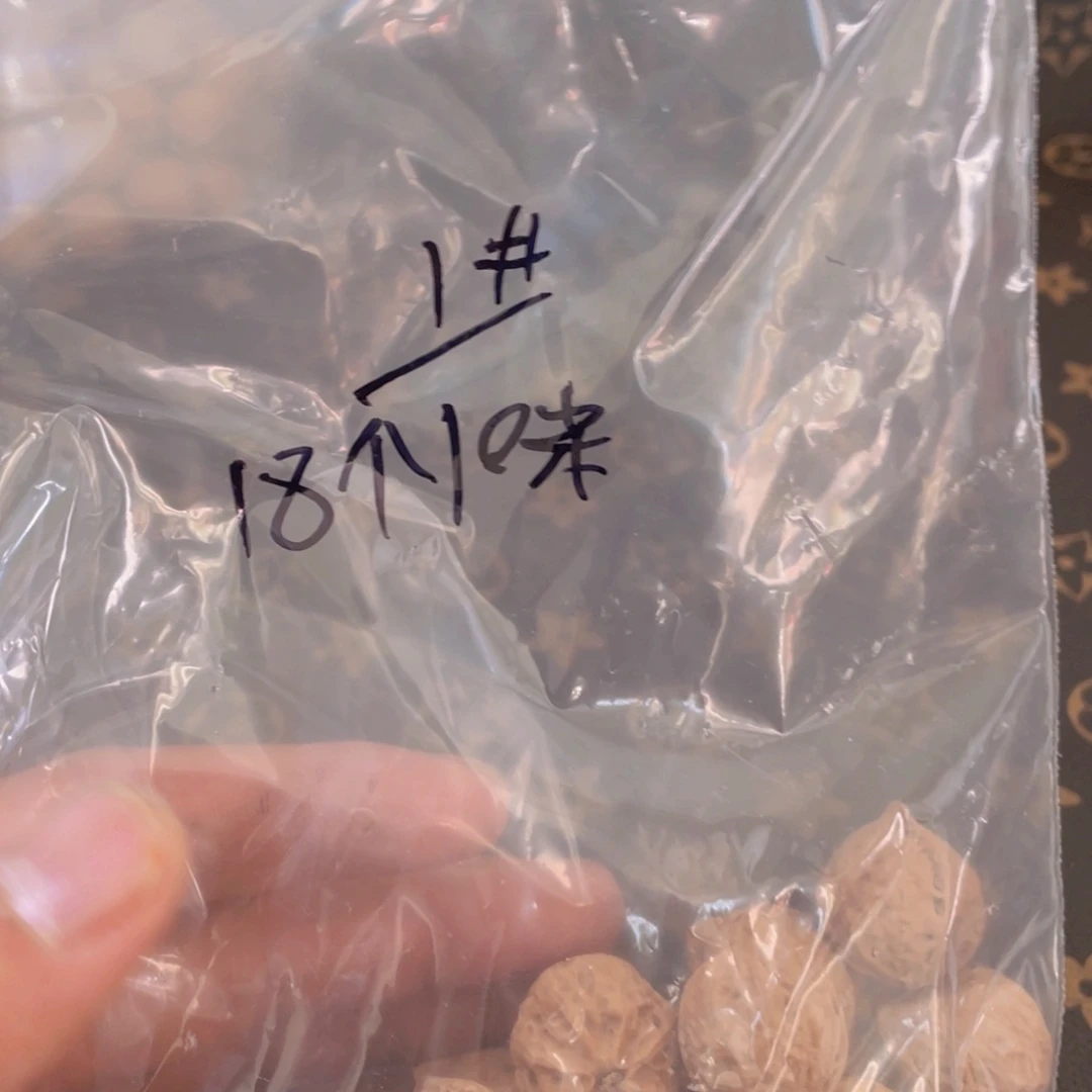 文玩核桃吊坠豌**侠秋子