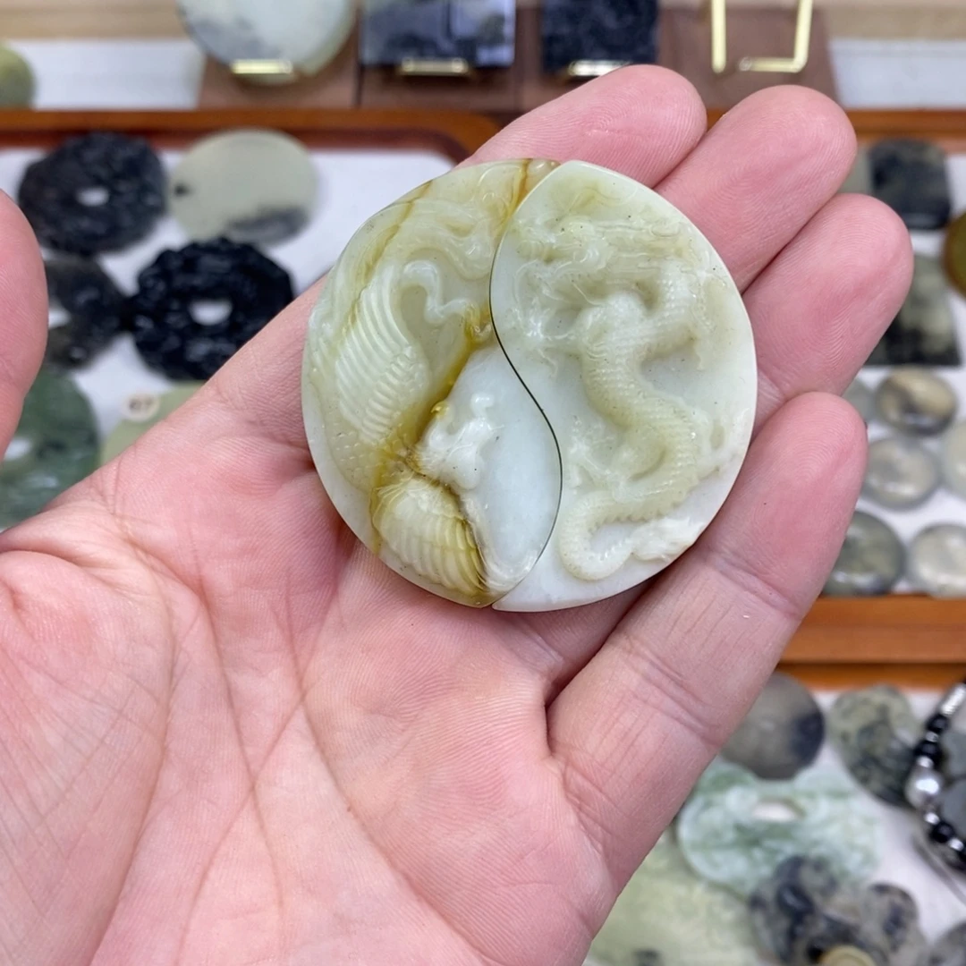 岫玉未镶嵌颈饰岫玉龙凤佩吊坠