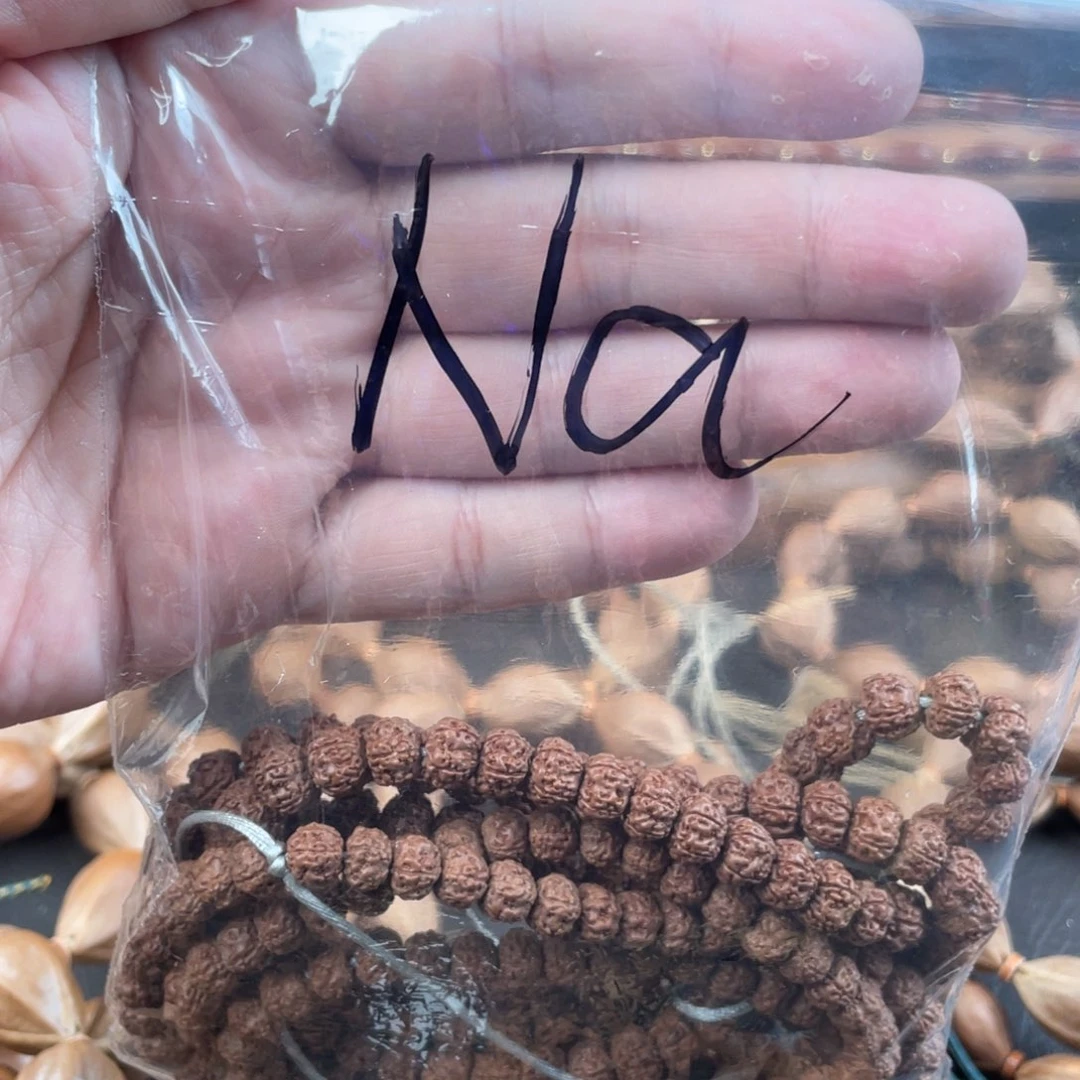 N****吊坠橄榄核金刚an