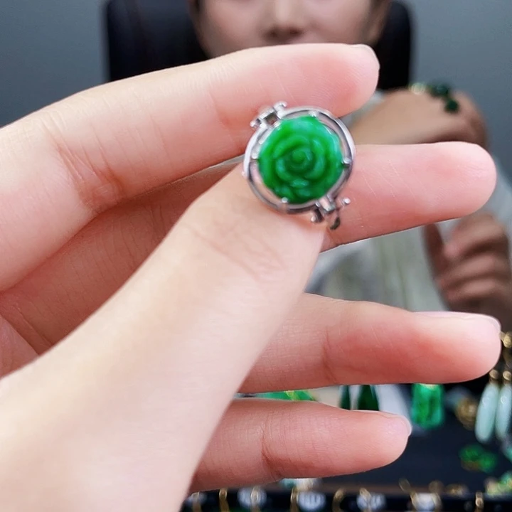 翡翠戒指银S925镶嵌饰品