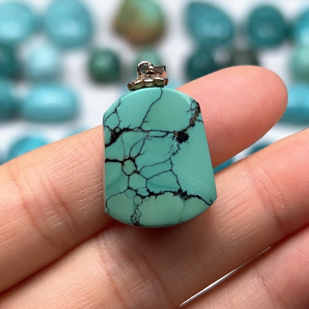 未镶嵌绿松石珠宝奇石