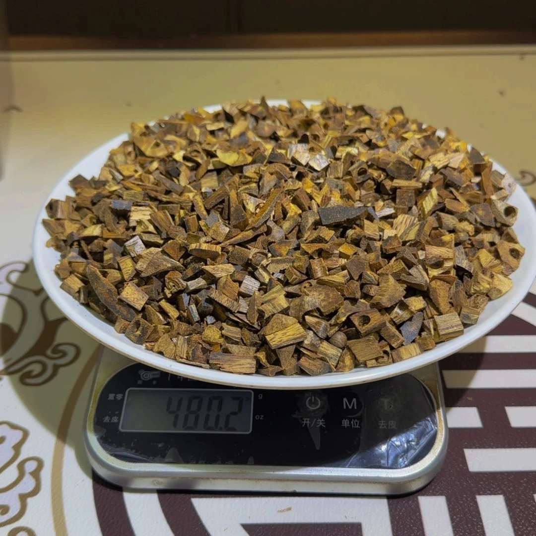 沉香沉香碎屑老白棋老料100克克克克