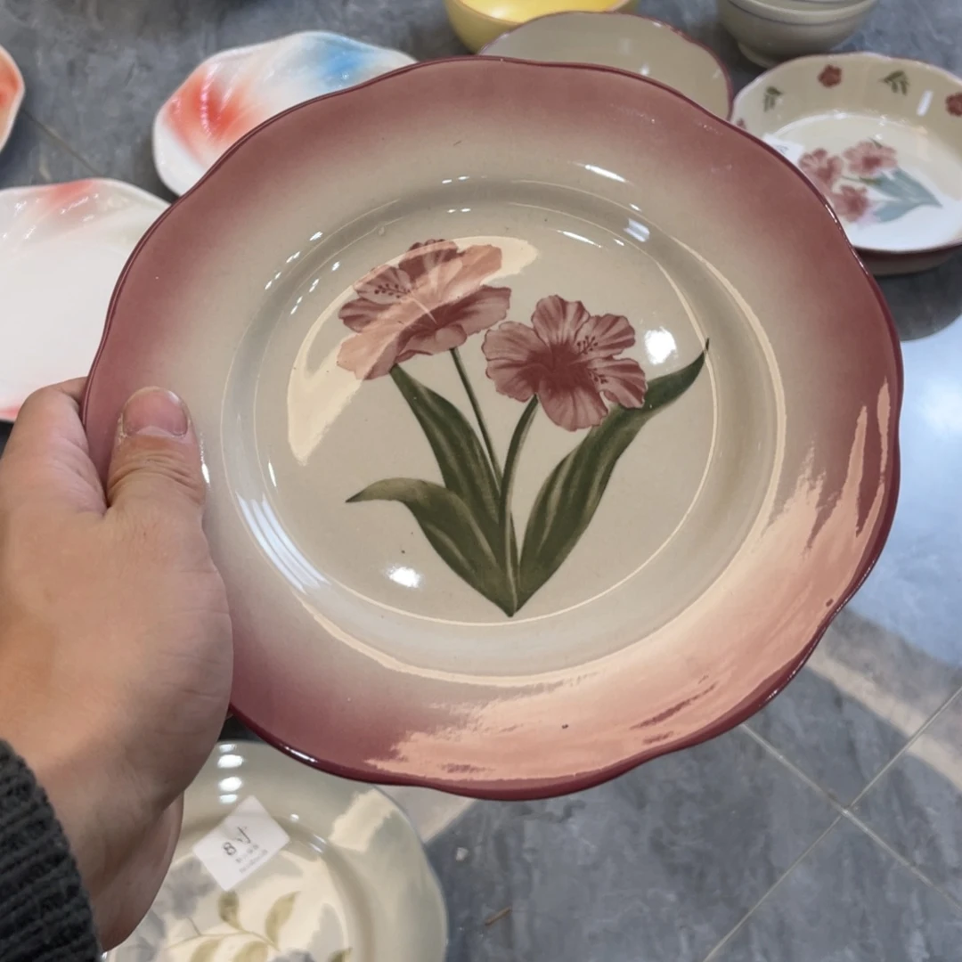 陶瓷微瑕餐具介意勿拍，满18飞！