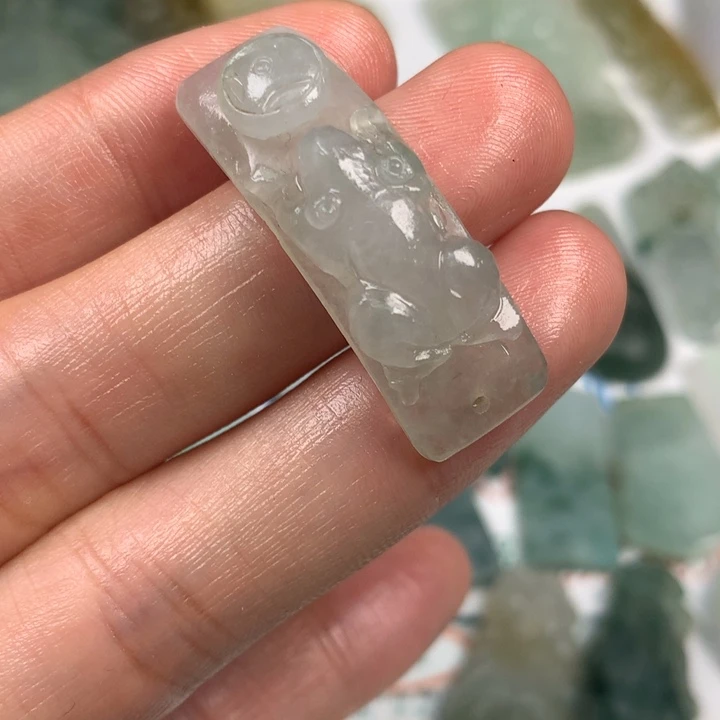 定制翡翠未镶嵌翡翠