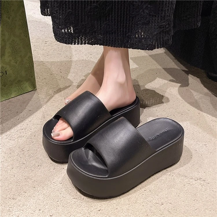 新款厚底一字拖女夏季时尚外穿踩屎感防滑沙滩休闲增高凉拖鞋女士