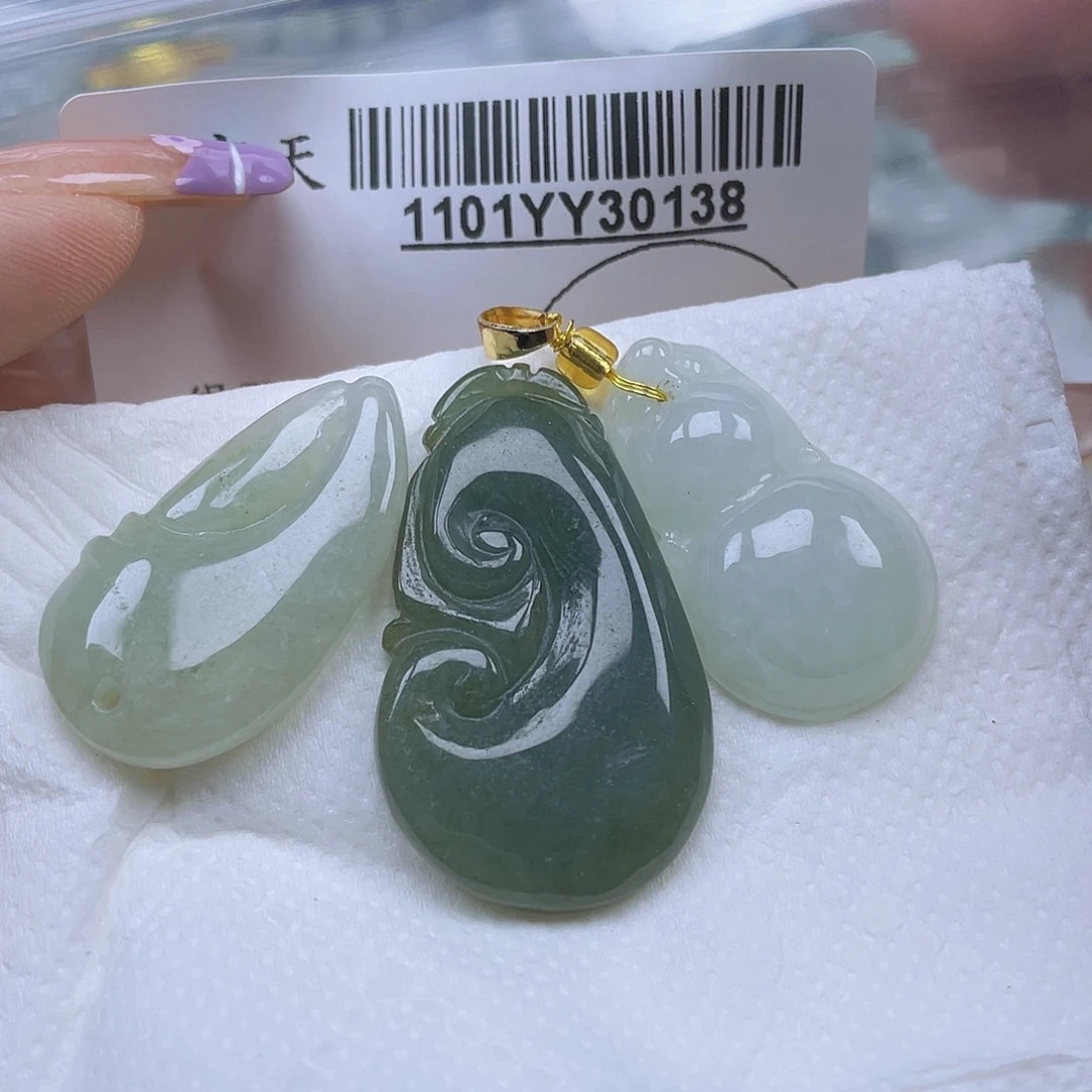 翡翠未镶嵌吊坠(不含链)