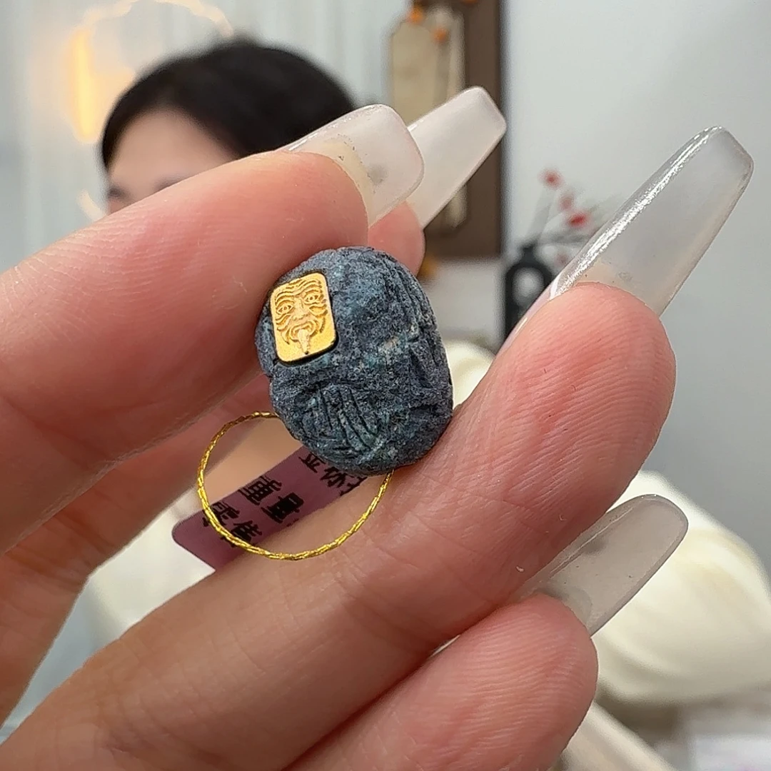 绿松石未镶嵌挂件