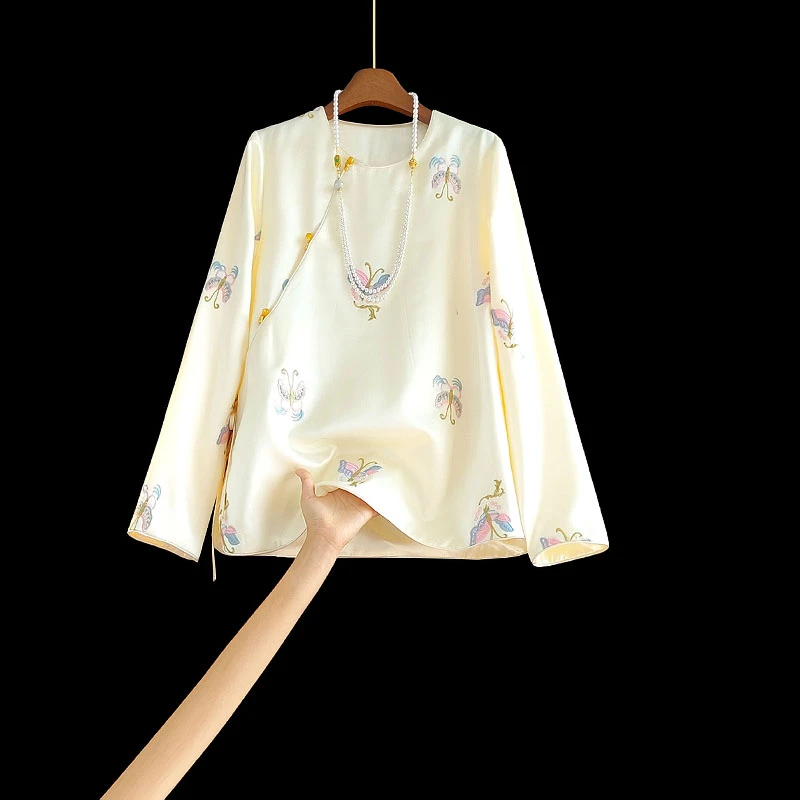 深圳南油时尚百搭国风刺绣上衣女士百搭设计师款