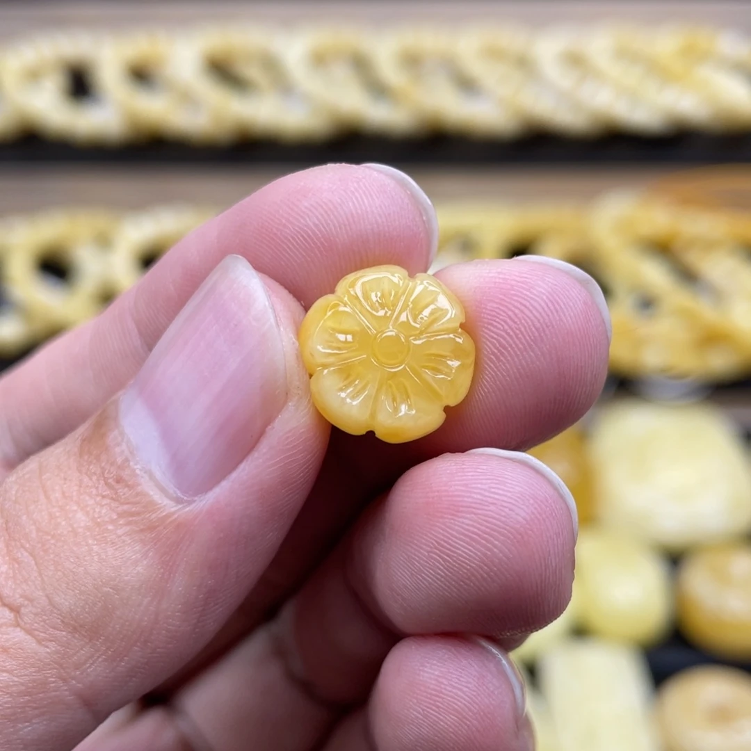 琥珀未镶嵌裸石琥珀蜜蜡