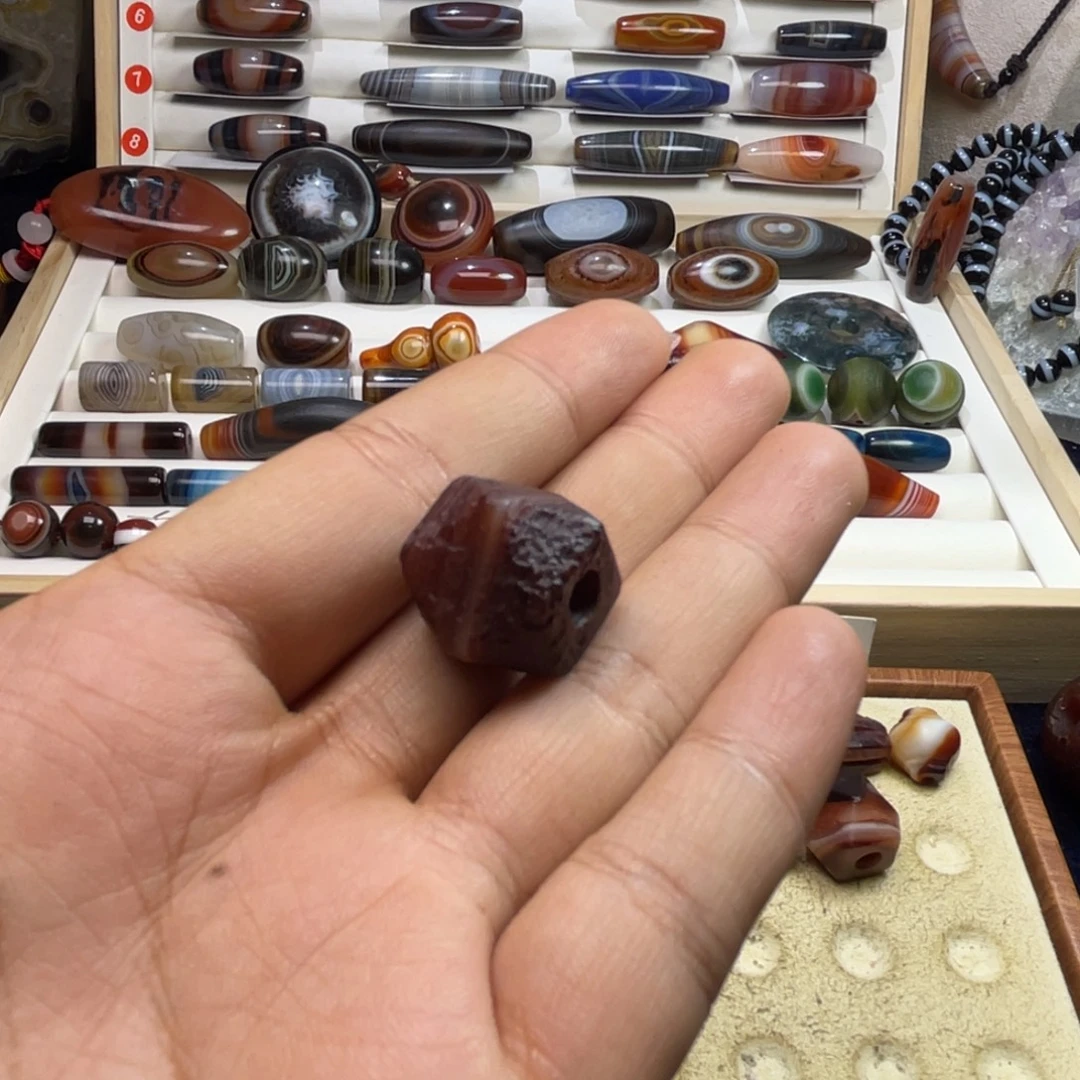 X***家玛瑙/玉髓未镶嵌珠宝奇石