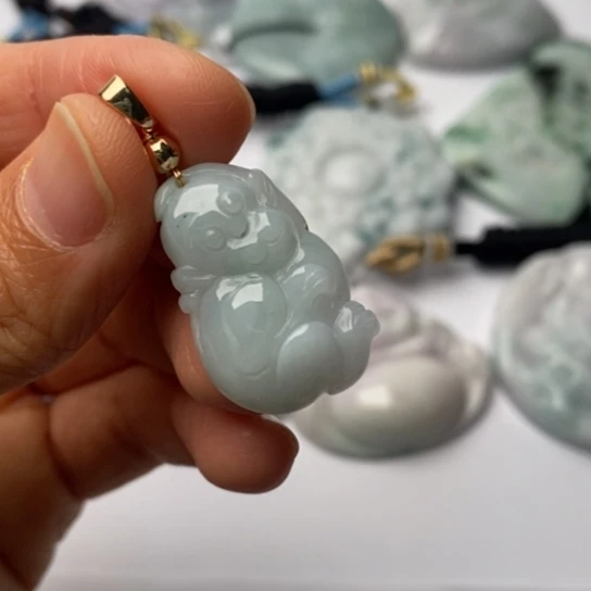 翡翠未镶嵌挂件翡翠