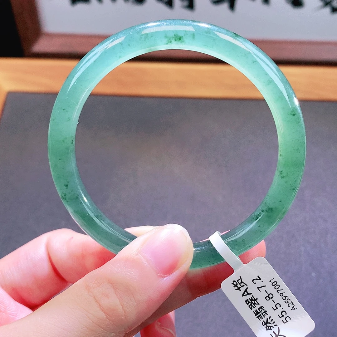 翡翠未镶嵌手镯天然翡翠