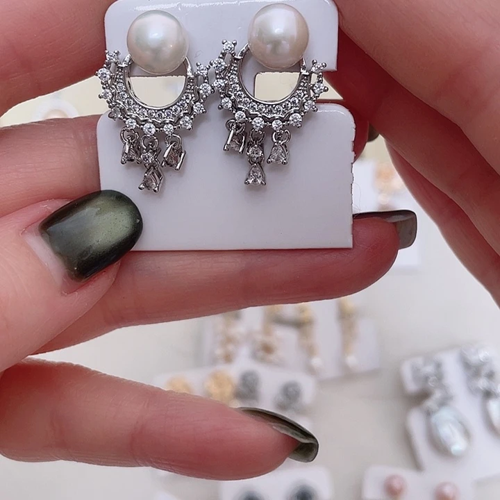 合金淡水珍珠耳饰冰雪皇后8-9mm无瑕厚馒头银针