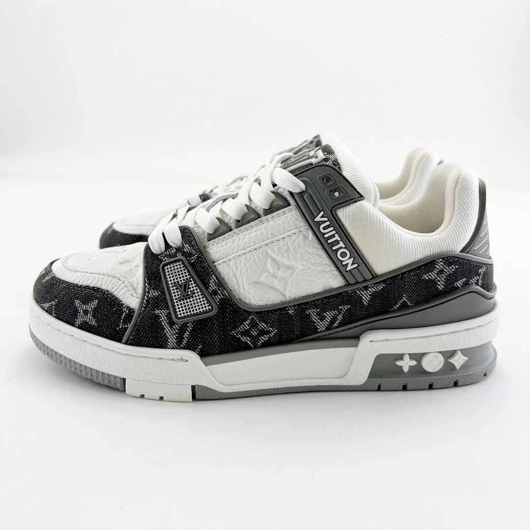 95新 LouisVuitton/路易威登 37码/灰白牛仔皮革板鞋/16184948