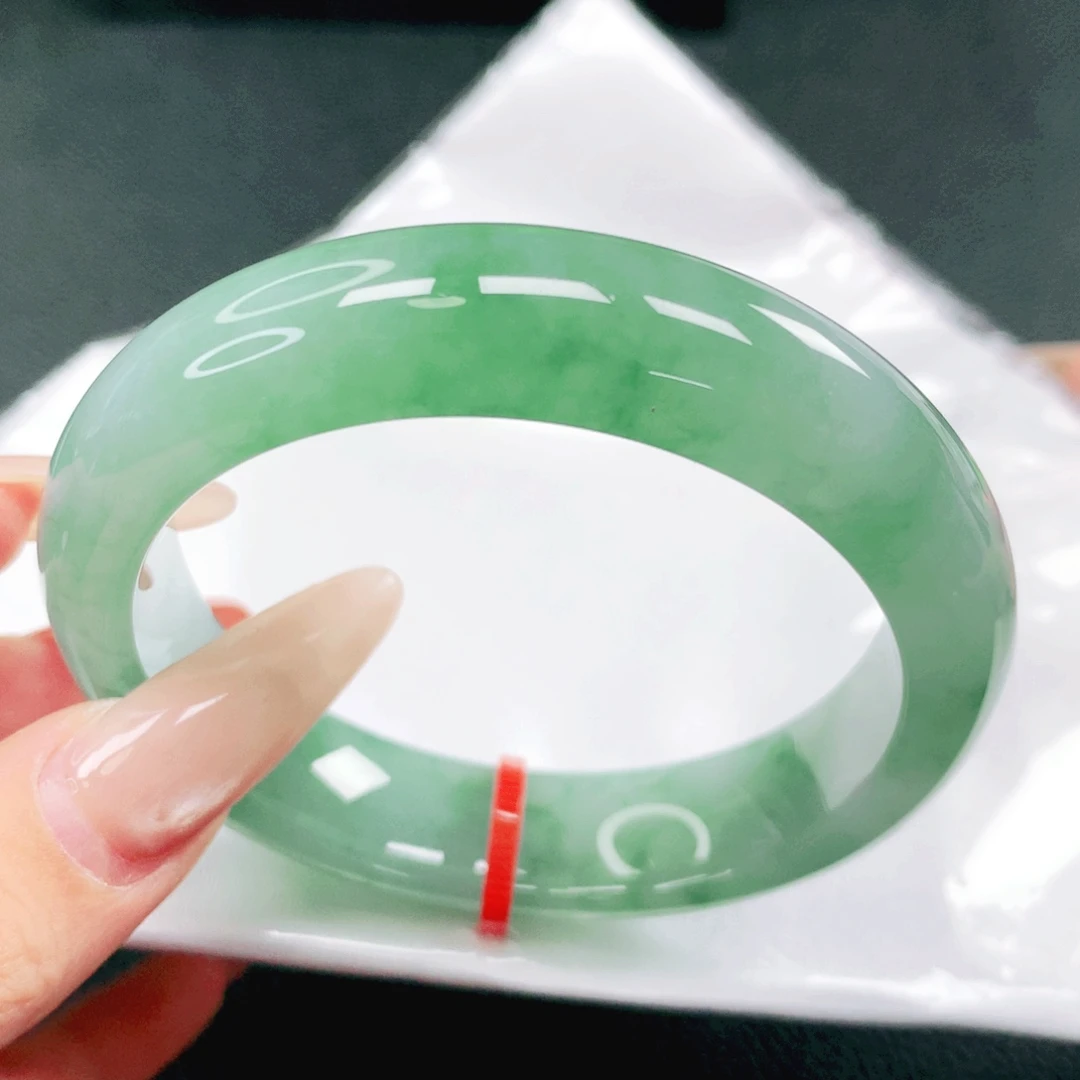 翡翠未镶嵌手镯55