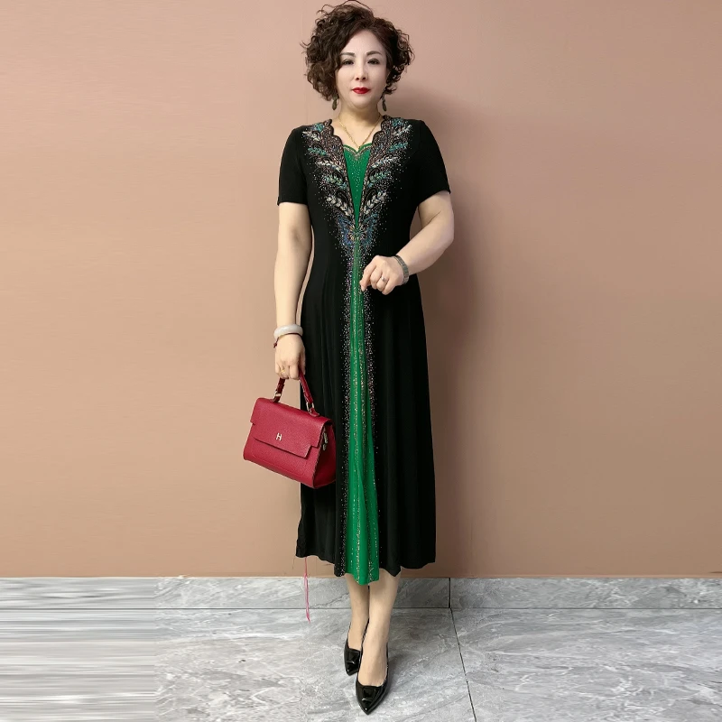 614专柜同款夏季新款中老年妈妈连衣裙长款V领镶钻大码遮肉裙子