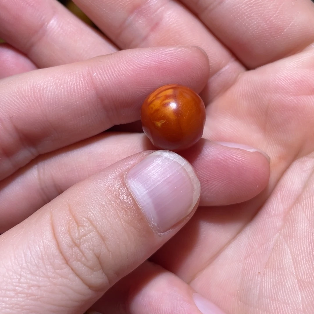 *****琥珀未镶嵌裸石苹果珠