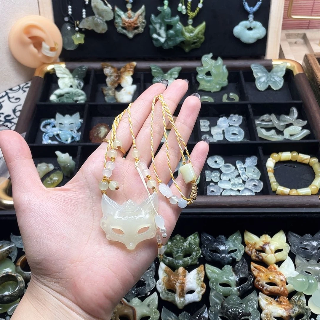 蛇纹石玉未镶嵌颈饰福利