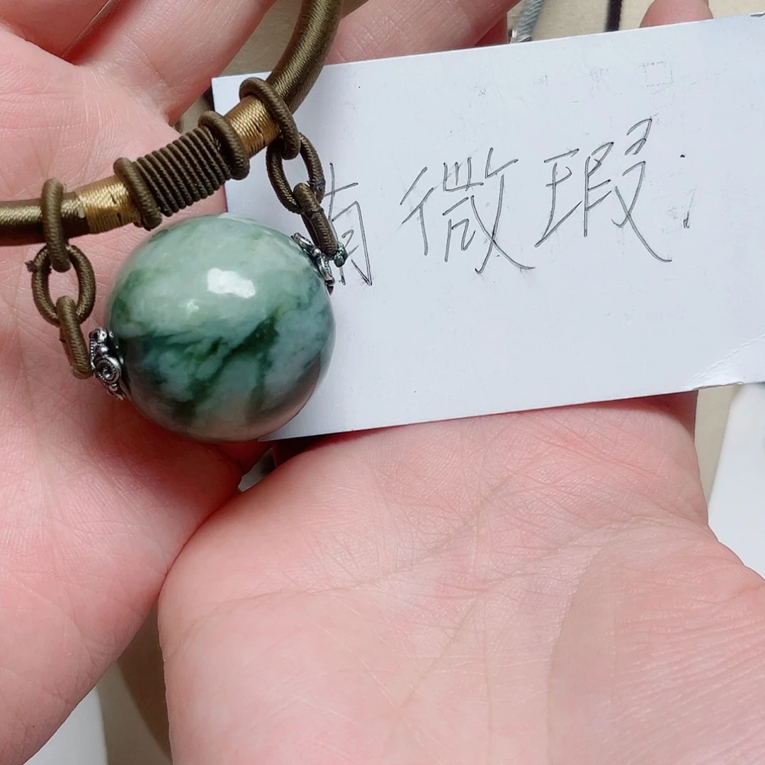 嘎***嘎透闪石-蛇纹石玉未镶嵌颈饰