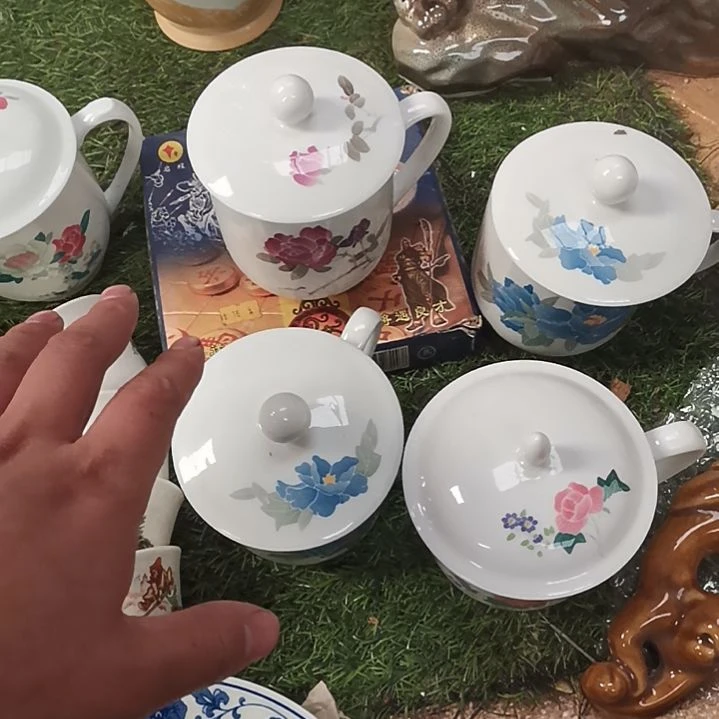 好***听摆件，烧制问题都是正常的10号四个兰花，一个红花