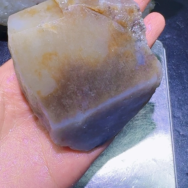 未镶嵌和田玉（糖玉）珠宝半成品