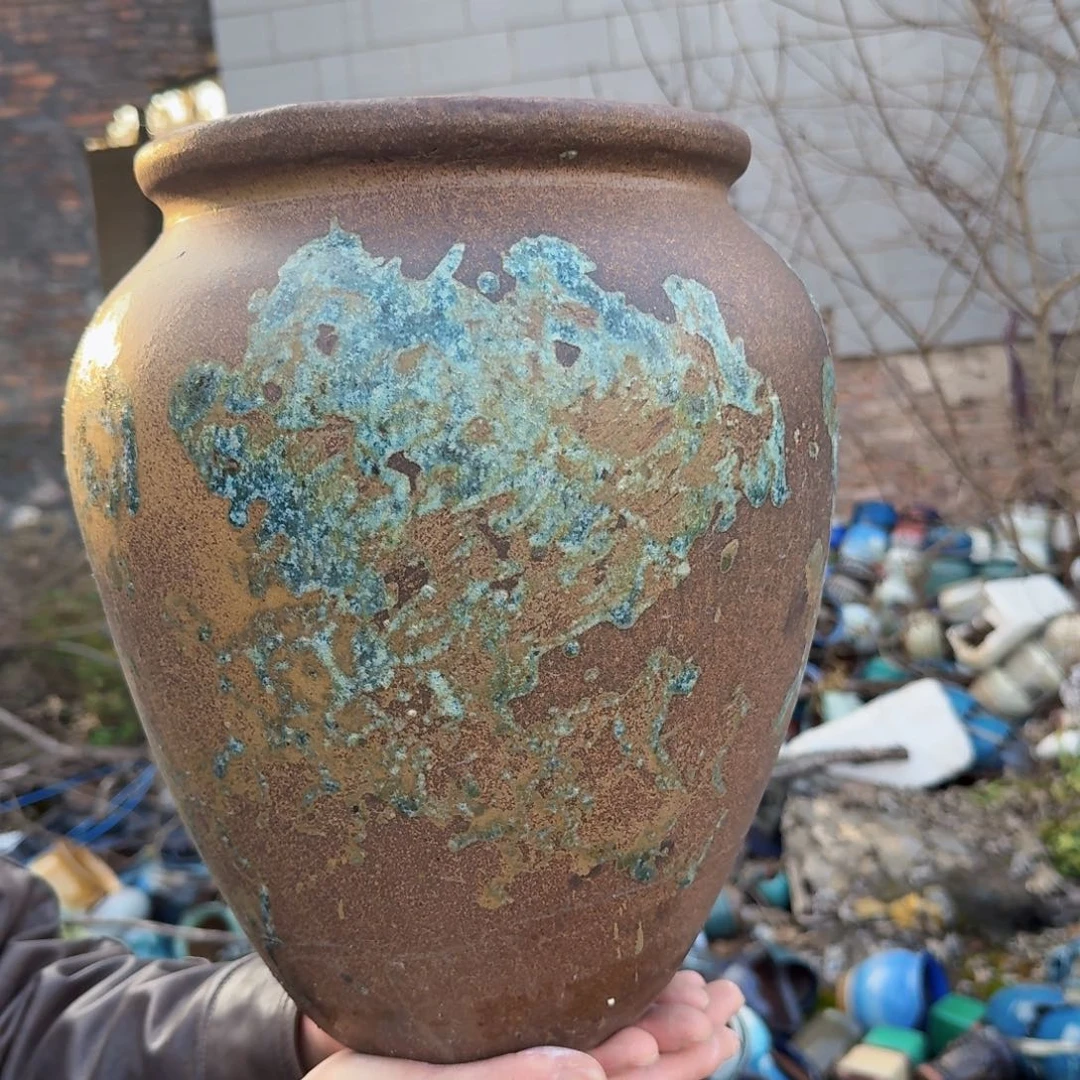 紫砂花盆口21高33（一个黄色姹寂罐罐