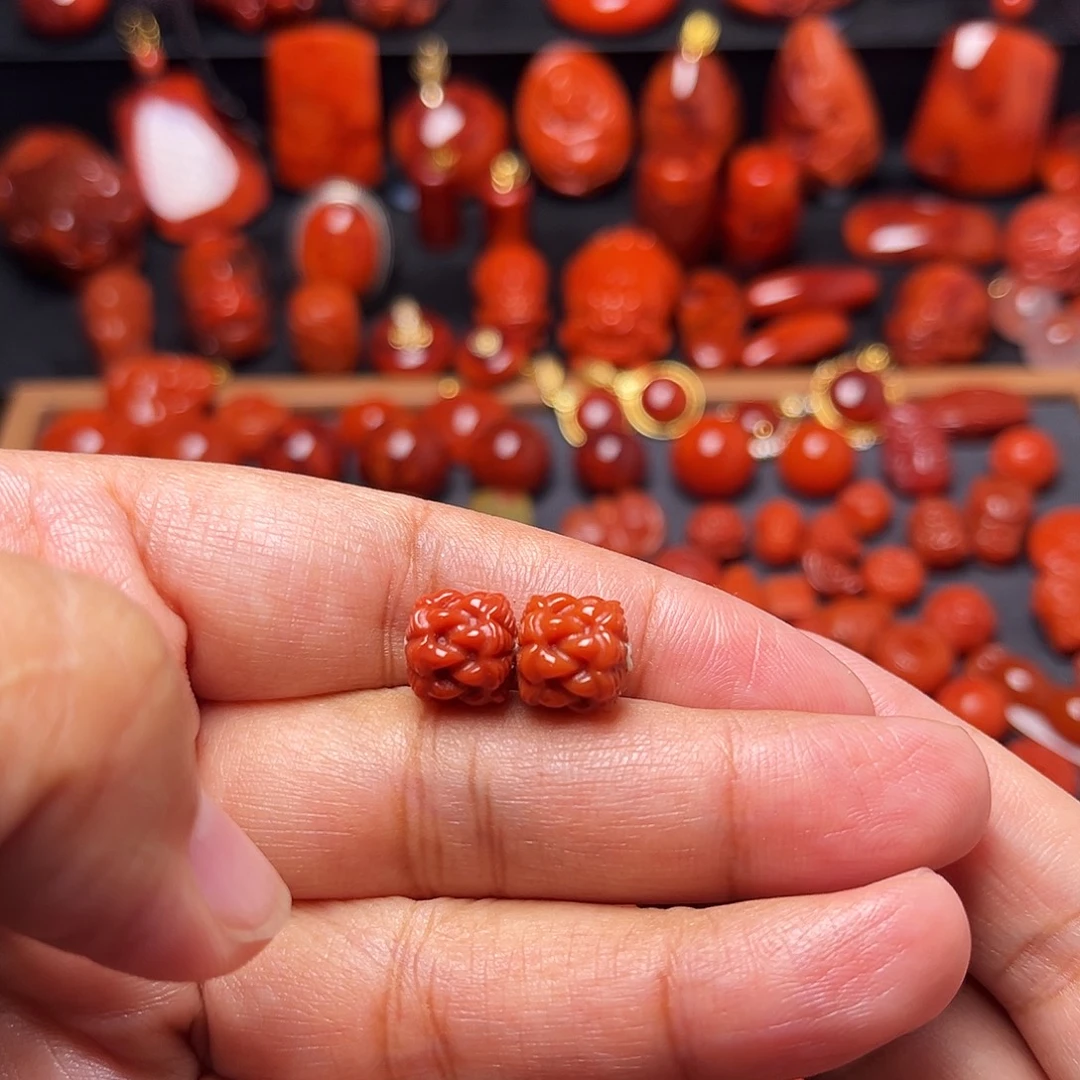 南红玛瑙未镶嵌配饰吞金兽对珠9.6mm