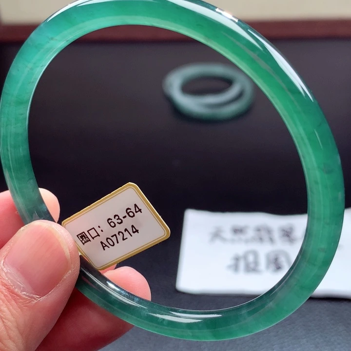 翡翠未镶嵌手镯翡翠手镯47