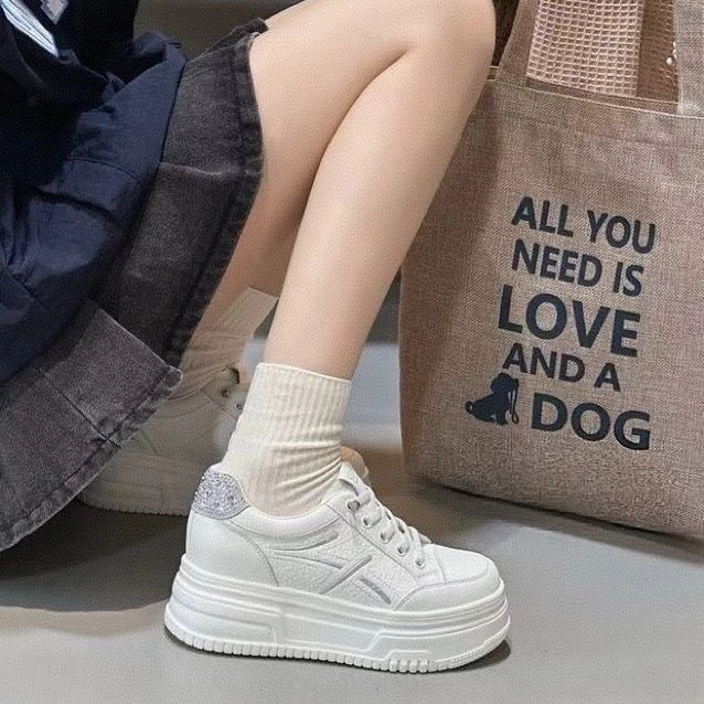女款秋季内增高显脚小时尚百搭轻底