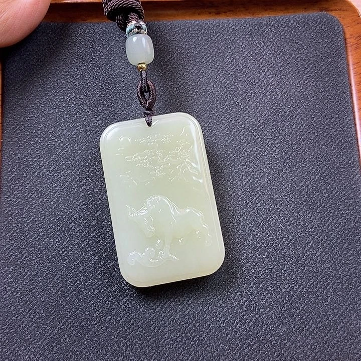 和田玉颈饰未镶嵌用****9