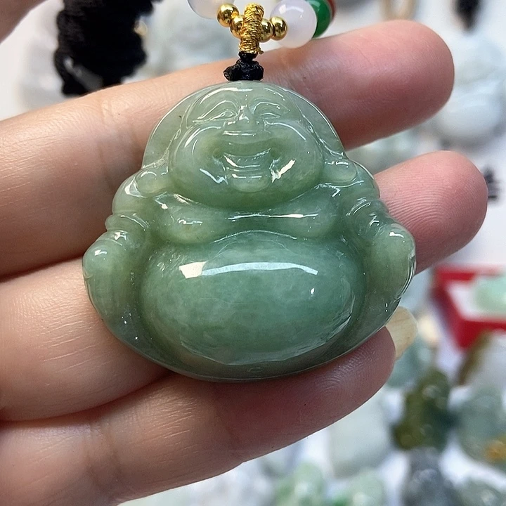 未镶嵌翡翠胸饰佛公