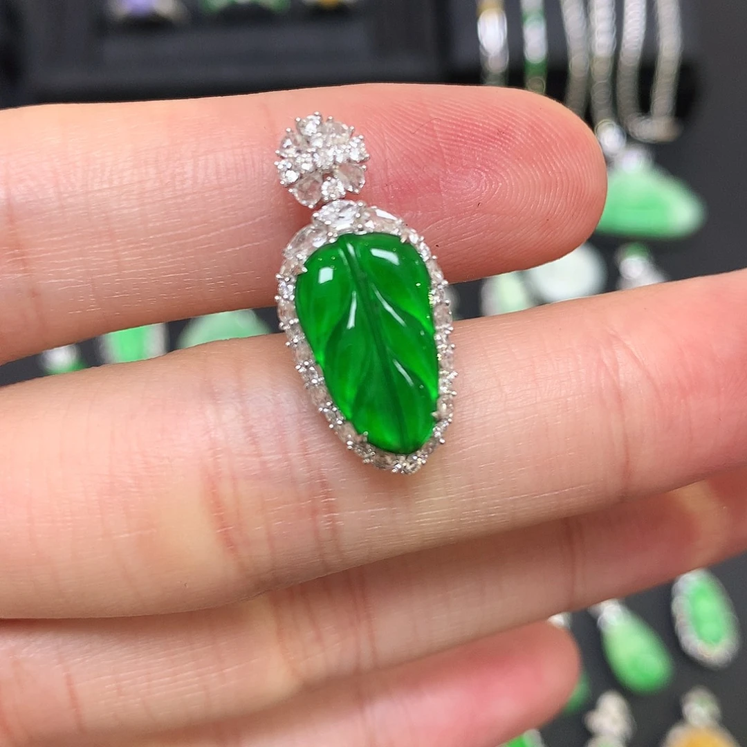 吊坠(不含链)18K金镶嵌翡翠