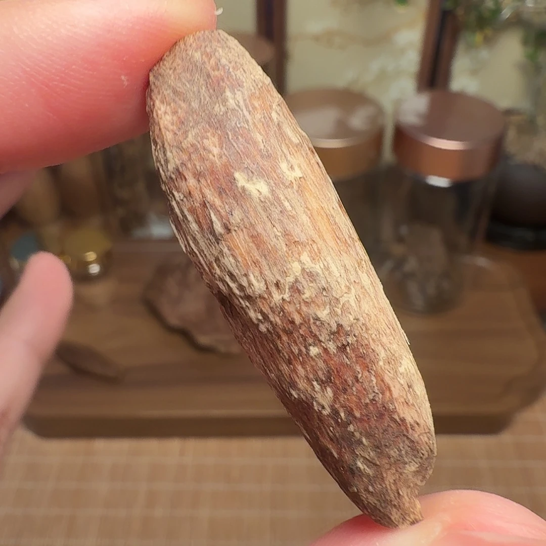 沉香海南黄油格瓜子