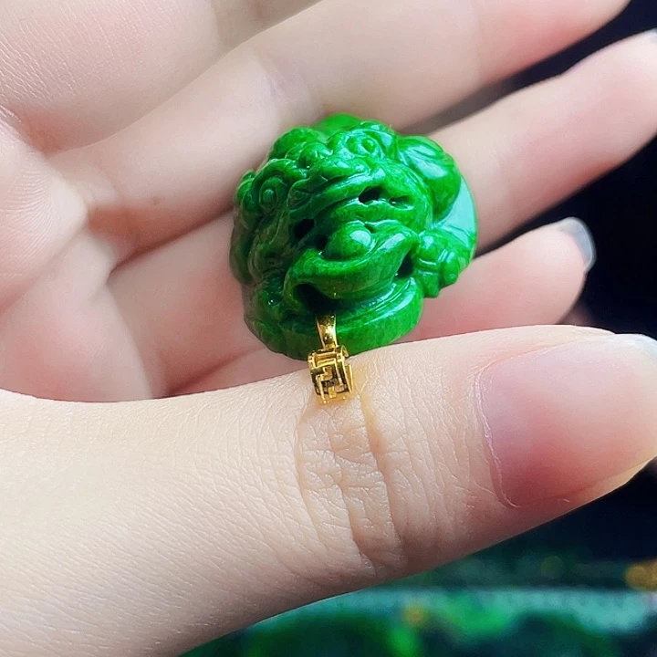翡翠18K金镶嵌颈饰多样性