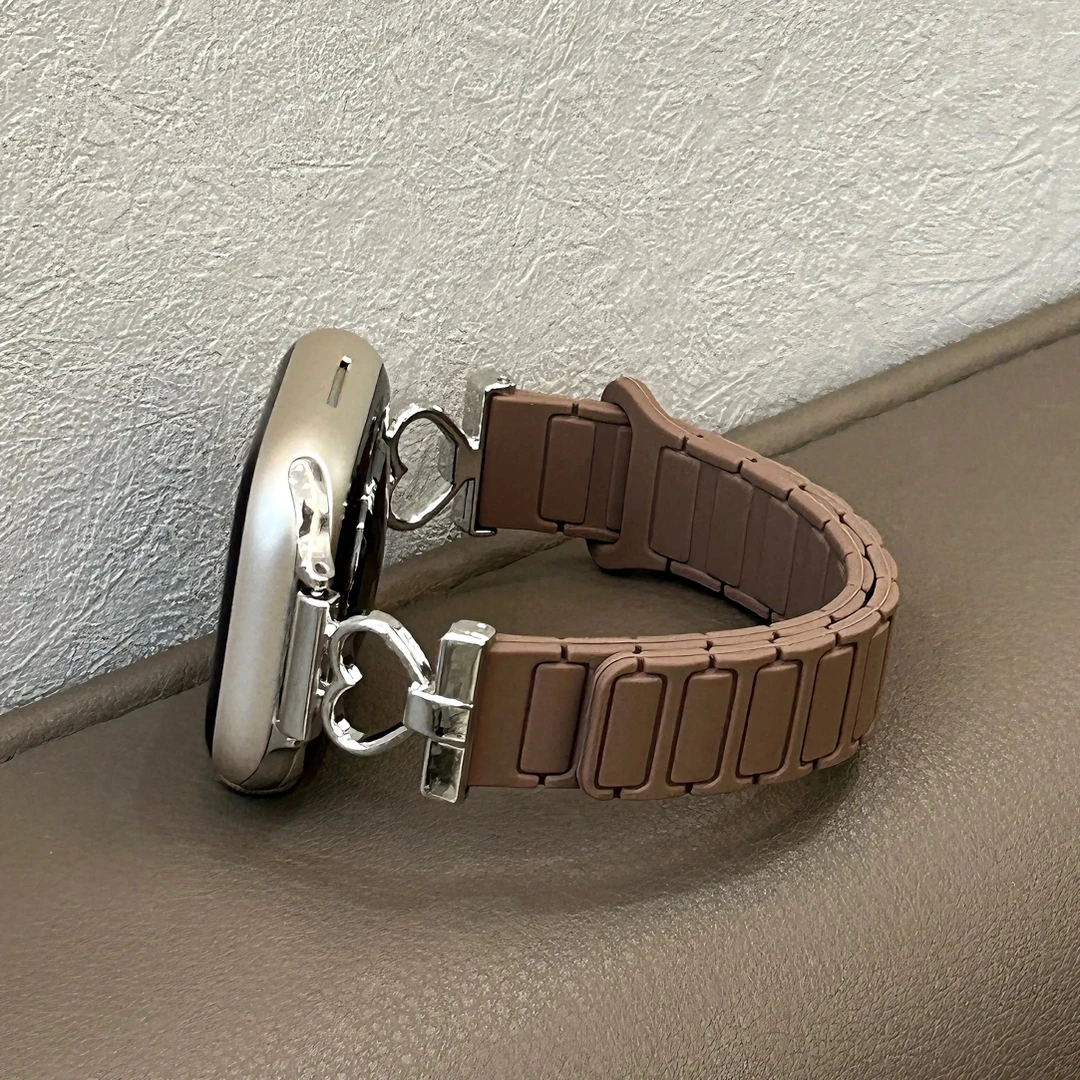 【张婧仪同款爱心】适用iwatchS11苹果表带磁吸S10新款简约网红小众