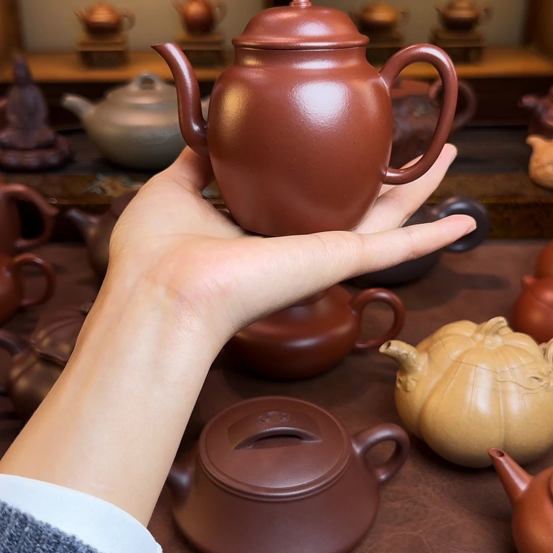 ﹎***°紫砂茶壶宫灯壶，红皮龙