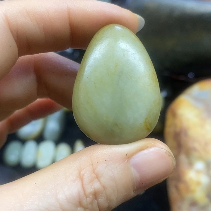 未镶嵌和田玉（糖玉）挂件