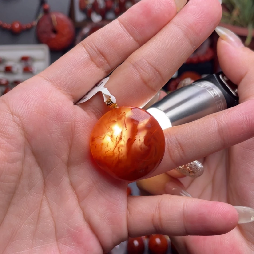 【闪购商品】南红玛瑙圆牌18K金镶嵌