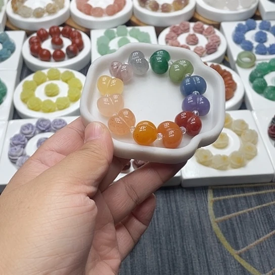 石英质玉（非洲翠）合金手串