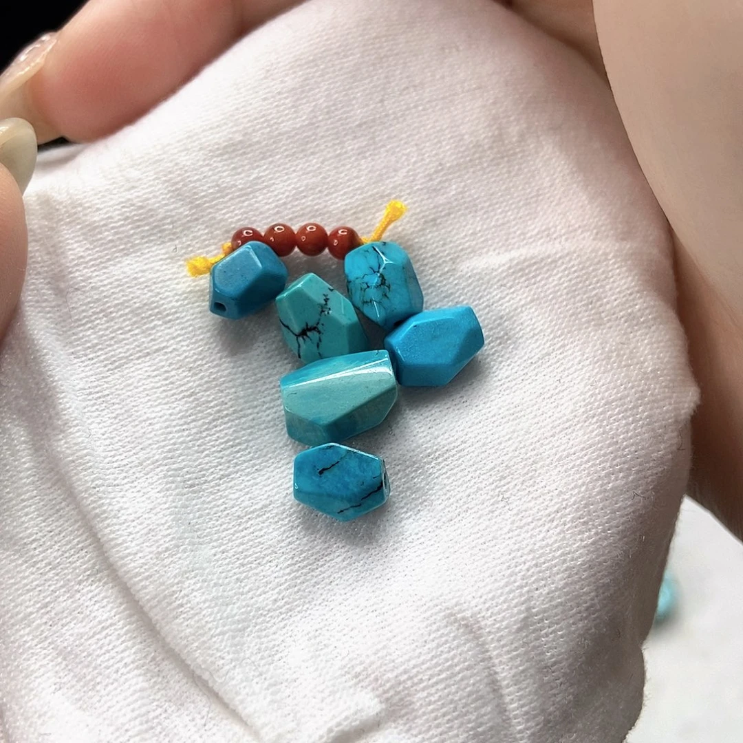 南红玛瑙未镶嵌珠宝奇石