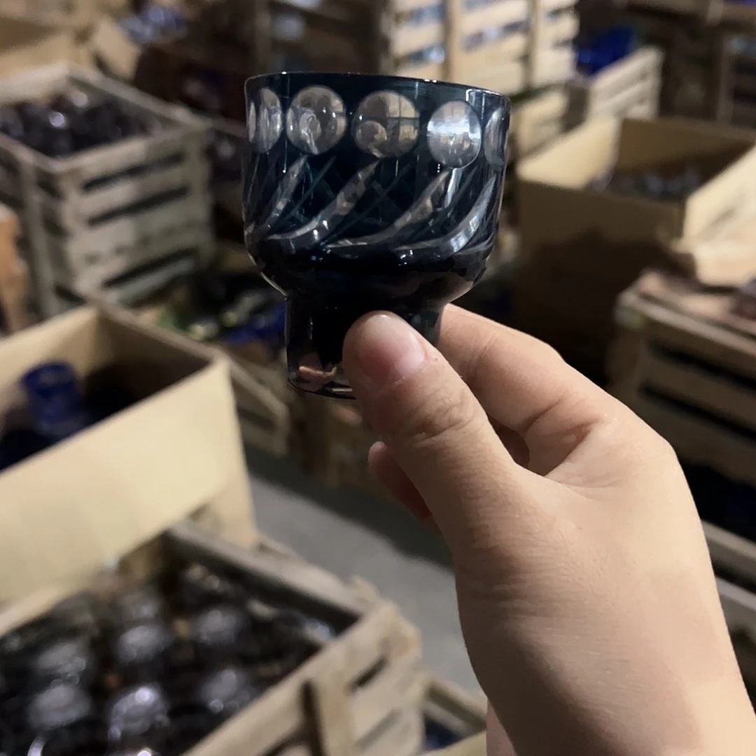 水晶玻璃平底款微瑕一个