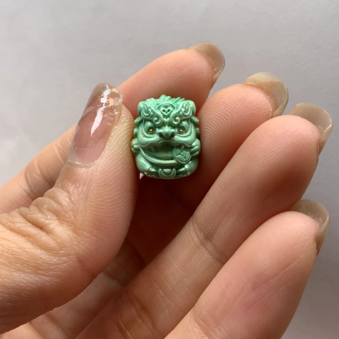 绿松石配饰未镶嵌