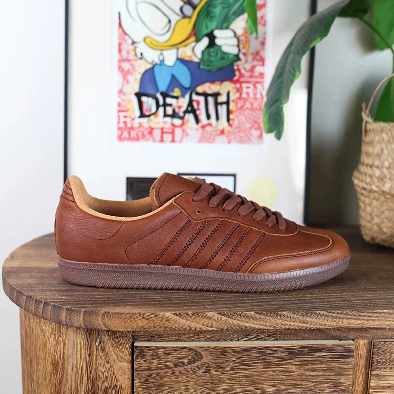 霍尔文迪尔伯恩德讯休闲鞋