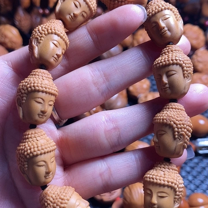 吊坠橄榄核大日如来