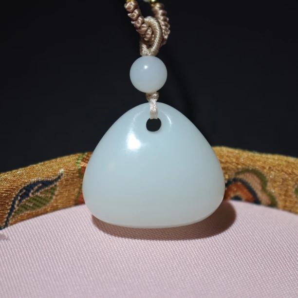 【瑜明堂】精品和田玉俄料福泽深厚福袋挂件