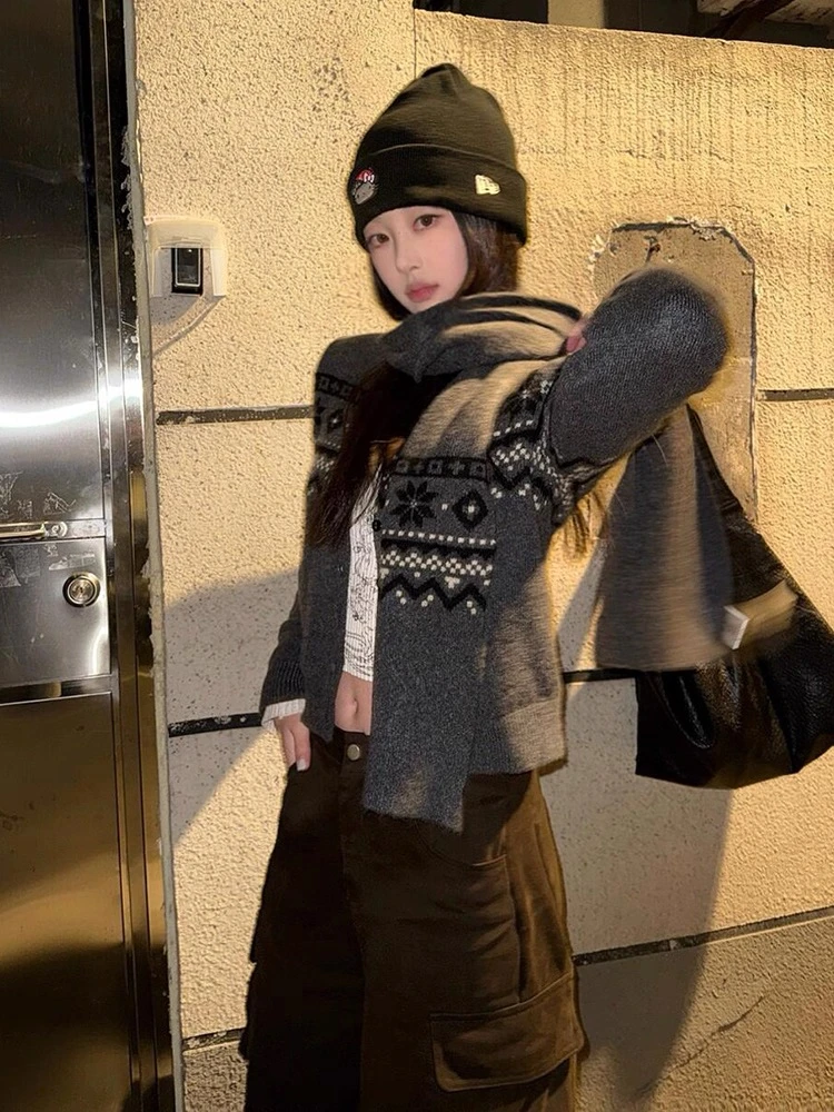 提花费尔岛复古针织开衫女秋冬费尔岛提花圆领毛衣灰色上衣