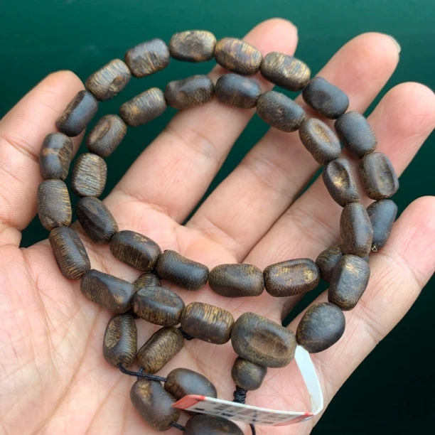 沉香白奇品质瘤疤沉水绿奇楠沉香手串乌身原叶金沙叶原母树18克