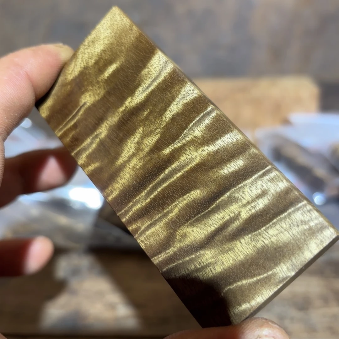 X***.金丝楠木无事牌材料